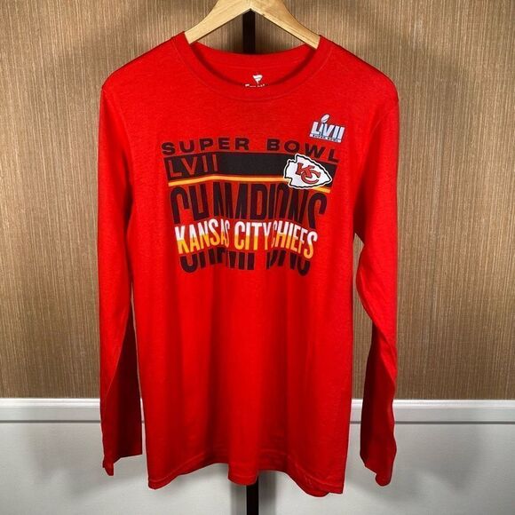 Team Apparel Men Kansas City Chiefs Super Bowl LVII Champions L/S Shirt Red Med - Picture 1 of 8